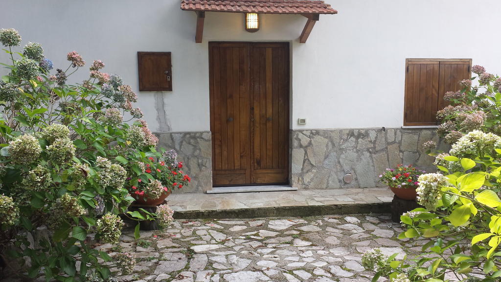 Bed and Breakfast Al Castagno Вико-Экуенсе Экстерьер фото